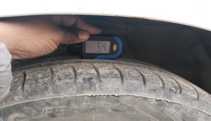 2013 Honda Brio S MT, Petrol, Manual, 79,212 km, tyre