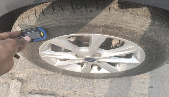 2018 Ford Ecosport TITANIUM 1.5L DIESEL, Diesel, Manual, 1,25,219 km, tyre