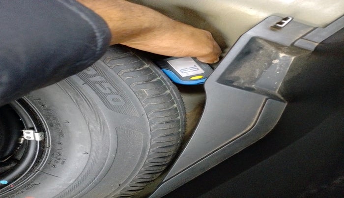 2018 Maruti Swift ZDI AMT, Diesel, Automatic, 70,971 km, tyre