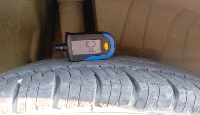 2018 Maruti Swift ZDI AMT, Diesel, Automatic, 70,971 km, tyre