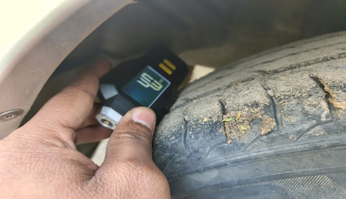 2015 Honda Amaze 1.2L I-VTEC VX, Petrol, Manual, 45,281 km, tyre