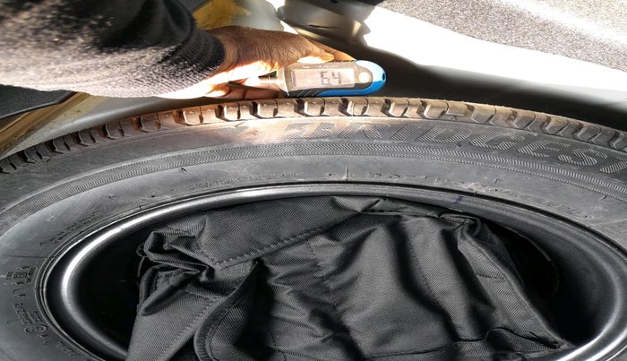 2021 Tata ALTROZ XZ PETROL, Petrol, Manual, 4,140 km, tyre