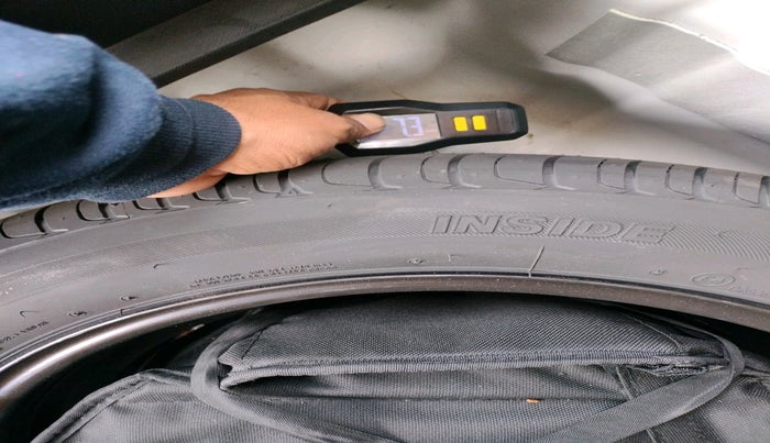 2022 Tata NEXON XZA PLUS (HS) PETROL, Petrol, Automatic, 28,275 km, tyre