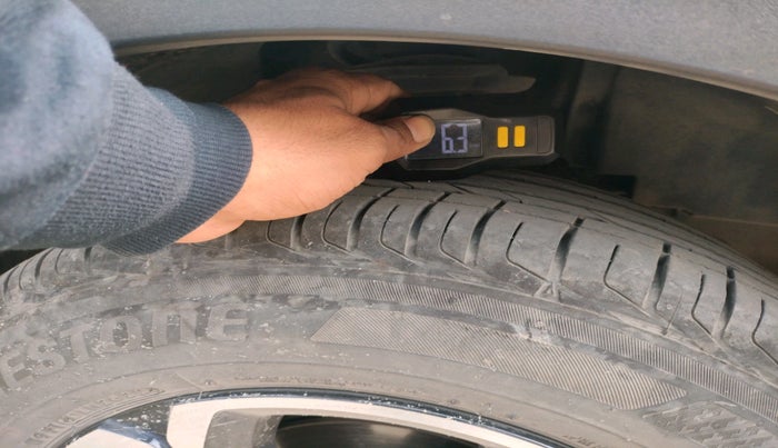 2022 Tata NEXON XZA PLUS (HS) PETROL, Petrol, Automatic, 28,275 km, tyre