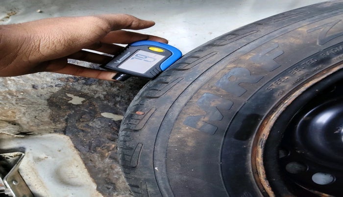 2014 Honda City 1.5L I-VTEC VX, Petrol, Manual, 1,04,532 km, tyre