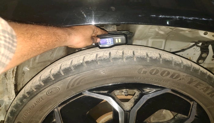 2024 Tata Curvv Accomplished S 1.2 Petrol 7DCA, Petrol, Automatic, 11,984 km, tyre