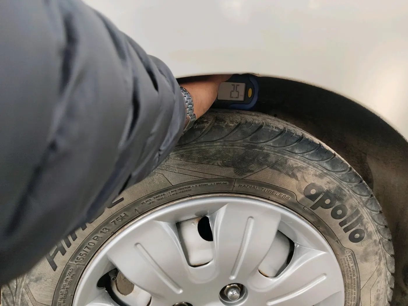 2018 Hyundai Eon ERA +, Petrol, Manual, 34,044 km, tyre