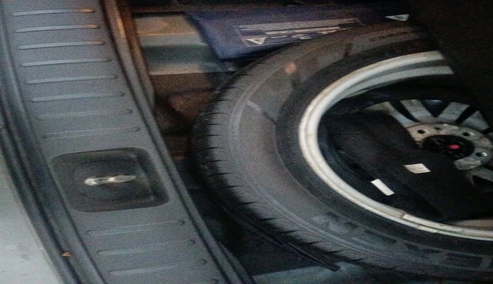 2017 Hyundai Tucson 2WD AT GL PETROL , Petrol, Automatic, 57,441 km, tyre