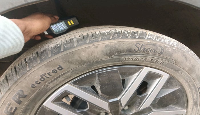 2022 Hyundai VENUE SX 1.0 TURBO IMT, Petrol, Manual, 25,335 km, tyre