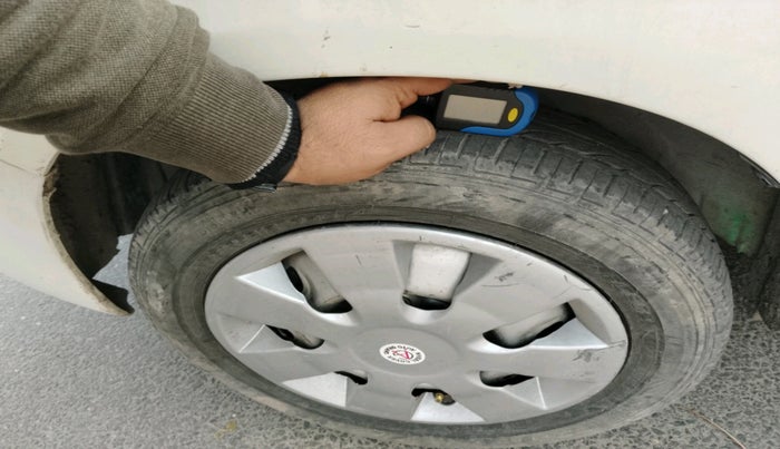 2011 Maruti Alto K10 LXI, Petrol, Manual, 32,493 km, tyre