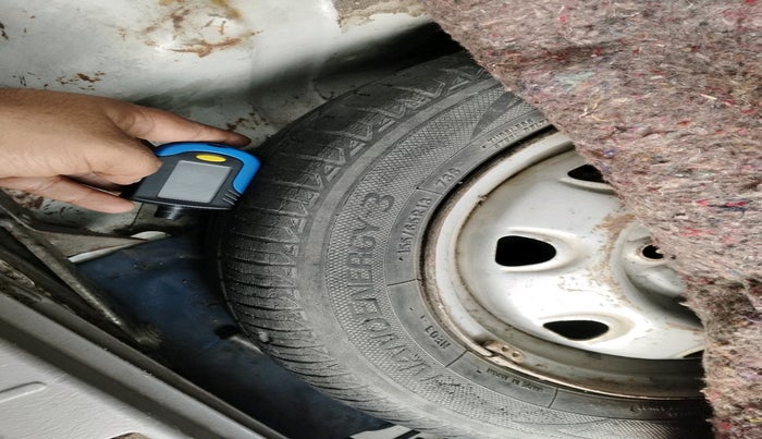 2011 Maruti Alto K10 LXI, Petrol, Manual, 32,493 km, tyre