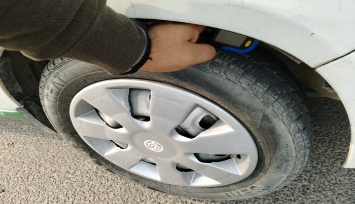 2011 Maruti Alto K10 LXI, Petrol, Manual, 32,493 km, tyre