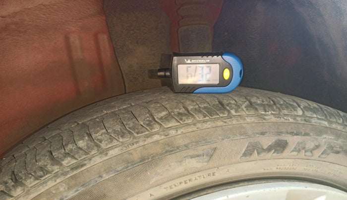 2010 Ford Figo EXI 1.4 DIESEL, Diesel, Manual, 1,41,802 km, tyre