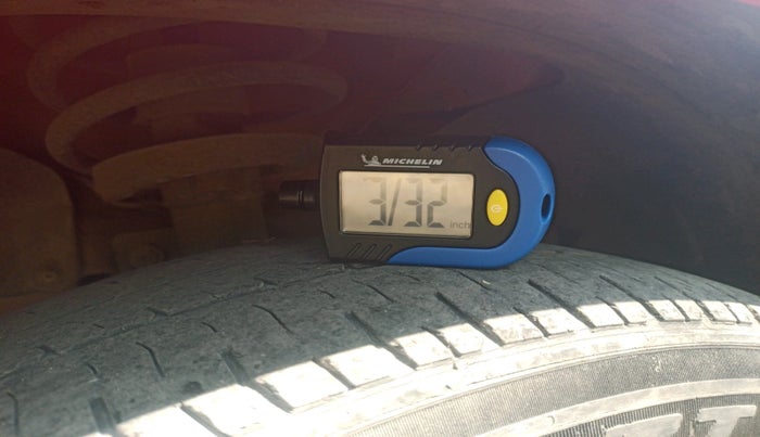 2010 Ford Figo EXI 1.4 DIESEL, Diesel, Manual, 1,41,802 km, tyre