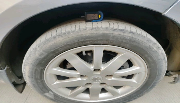 2011 Renault Fluence 1.5 E2, Diesel, Manual, 99,999 km, tyre