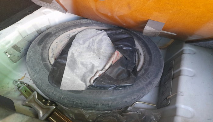 2015 Tata Zest XE PETROL, Petrol, Manual, 38,867 km, tyre