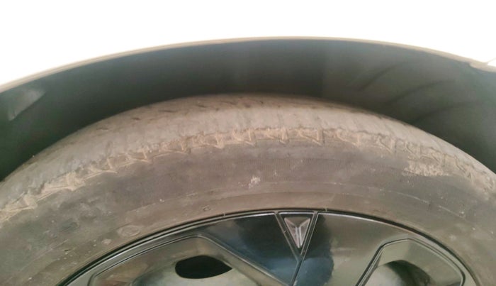 2016 Tata Zest XE PETROL, Petrol, Manual, 27,162 km, tyre