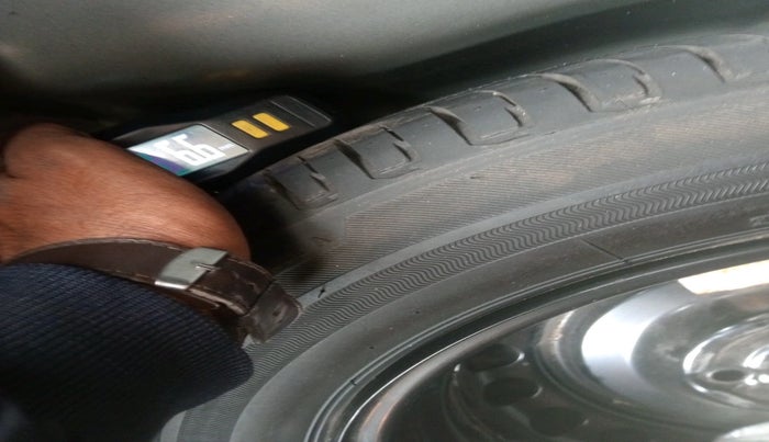 2023 Hyundai NEW I20 ASTA (O) 1.2 IVT, Petrol, Automatic, 27,882 km, tyre