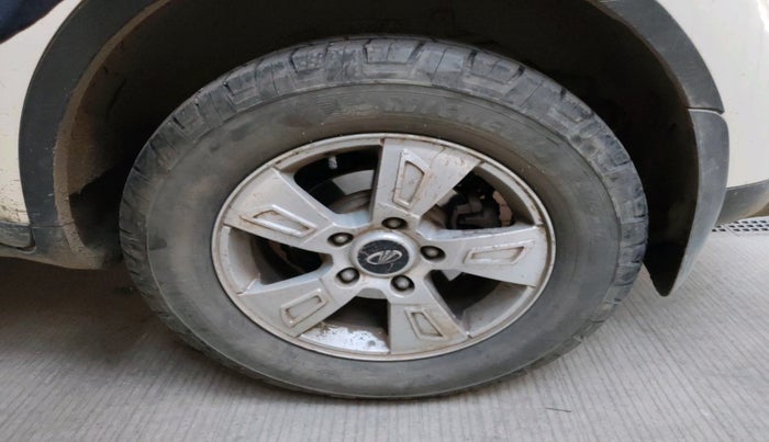 2013 Mahindra XUV500 W8, Diesel, Manual, 1,90,637 km, tyre