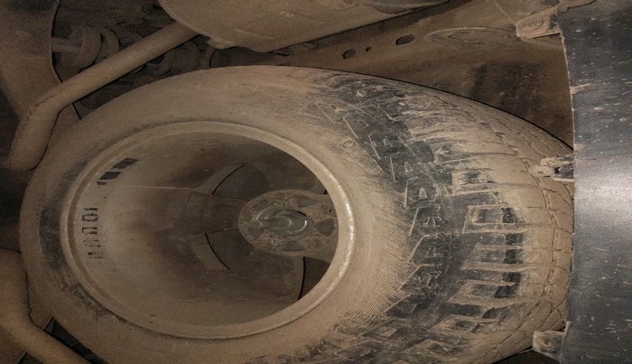 2013 Mahindra XUV500 W8, Diesel, Manual, 1,90,637 km, tyre