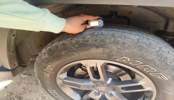 2023 Mahindra Thar LX HARD TOP 4WD MT, Diesel, Manual, 82,819 km, tyre