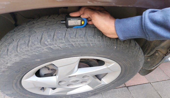 2012 Renault Duster 110 PS RXL DIESEL, Diesel, Manual, 1,11,352 km, tyre