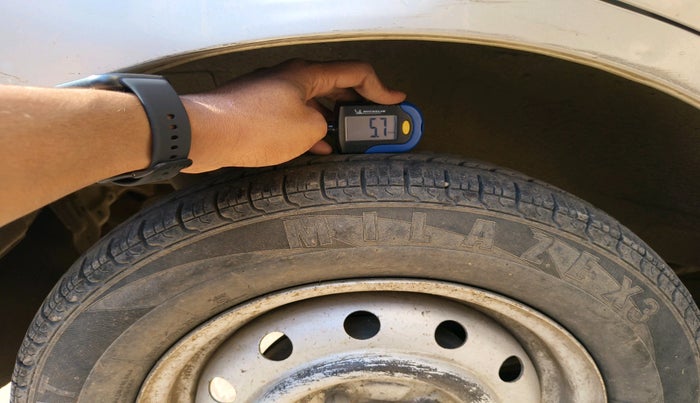 2015 Maruti Wagon R 1.0 LXI CNG, Petrol, Manual, 81,072 km, tyre