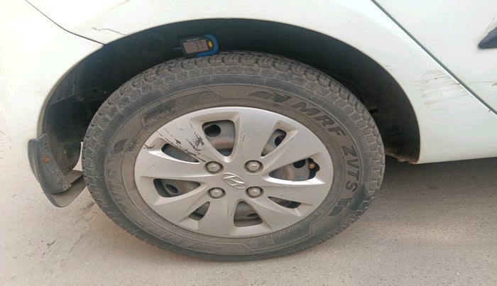 2010 Hyundai i10 MAGNA 1.2, Petrol, Manual, 64,793 km, tyre