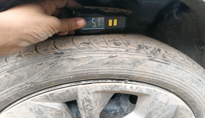 2015 Hyundai Elite i20 MAGNA 1.2, Petrol, Manual, 48,129 km, tyre