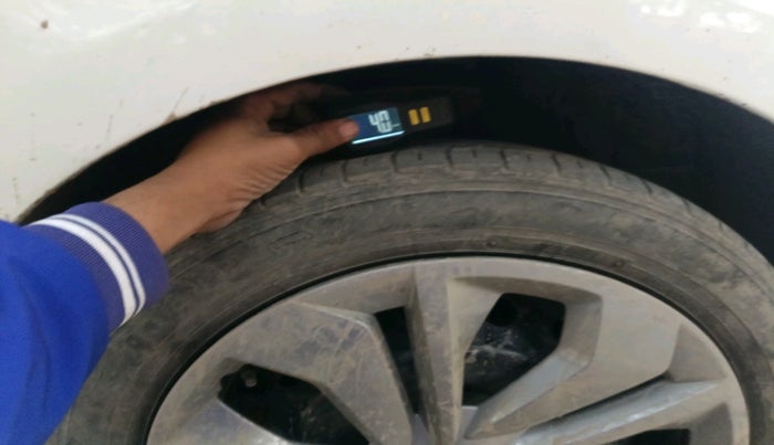 2015 Hyundai Elite i20 MAGNA 1.2, Petrol, Manual, 48,129 km, tyre