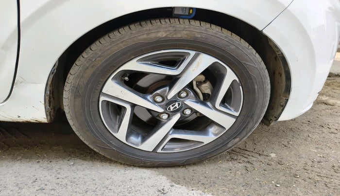 2022 Hyundai AURA SX 1.2 CNG, Petrol, Manual, 87,136 km, tyre