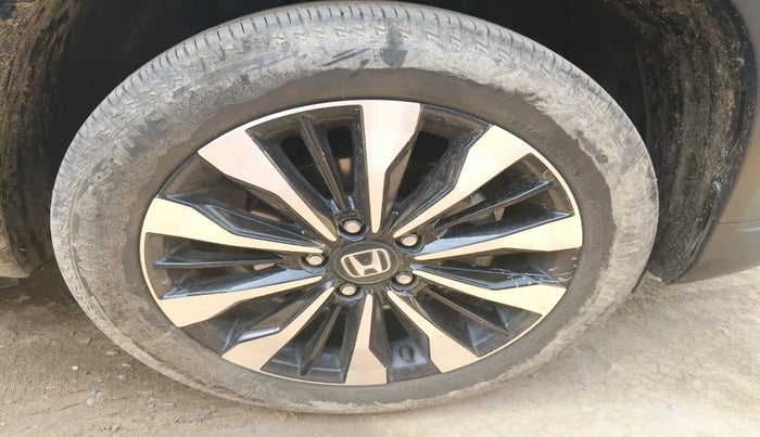 2024 Honda ELEVATE ZX CVT, Petrol, Automatic, 8,006 km, tyre