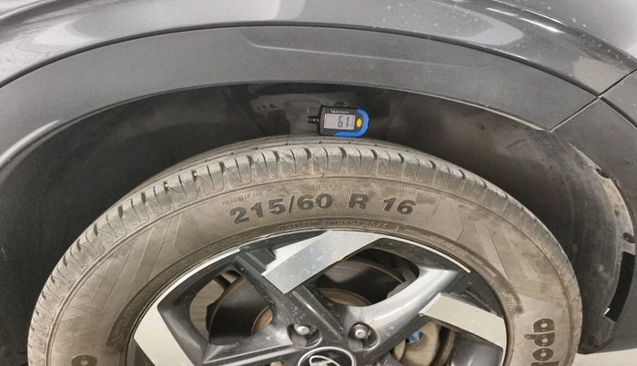 2020 Hyundai VENUE SX 1.0 TURBO, Petrol, Manual, 75,497 km, tyre