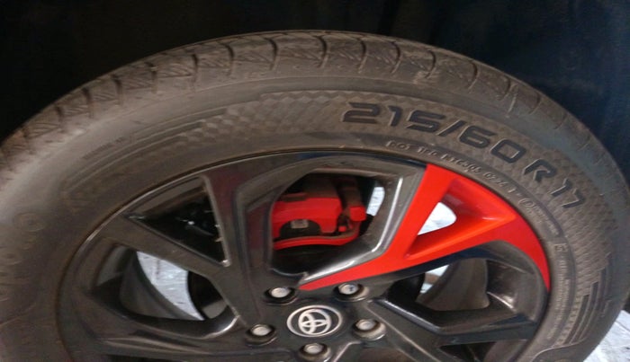 2024 Toyota URBAN CRUISER HYRYDER V AT NEO DRIVE, Petrol, Automatic, 8,847 km, tyre