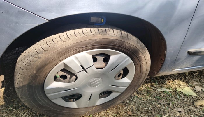 2013 Maruti Wagon R 1.0 VXI, Petrol, Manual, 96,525 km, tyre