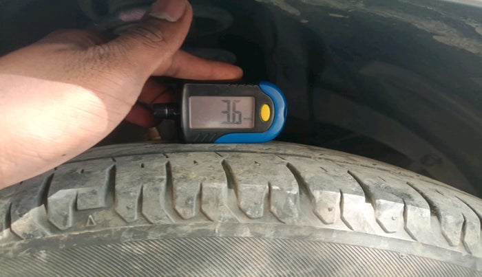 2022 Maruti Ertiga ZXI+ SHVS, Petrol, Manual, 29,888 km, tyre