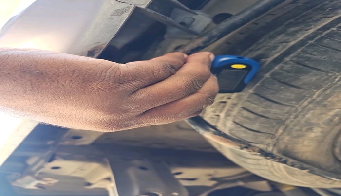 2014 Maruti Ertiga VXI CNG, Petrol, Manual, 1,44,195 km, tyre