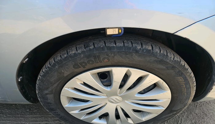 2014 Maruti Ertiga VXI CNG, Petrol, Manual, 1,44,195 km, tyre