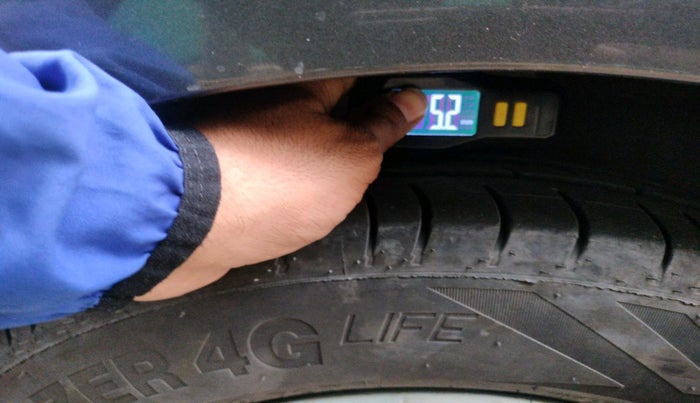 2013 Hyundai i10 MAGNA 1.2, Petrol, Manual, 88,004 km, tyre