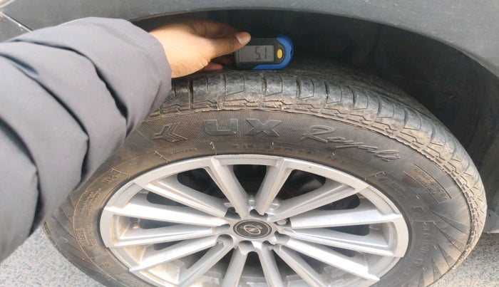 2020 Tata NEXON XM PETROL, Petrol, Manual, 57,413 km, tyre