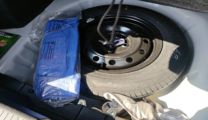 2025 Maruti Dzire VXi, Petrol, Manual, 3,627 km, tyre