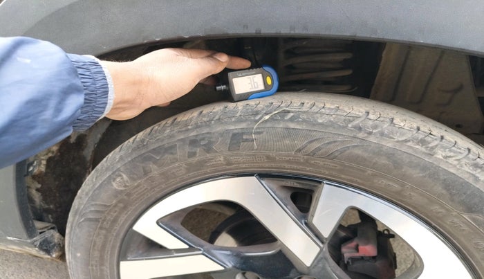 2023 Nissan MAGNITE XV TURBO CVT RED EDITION, Petrol, Automatic, 24,273 km, tyre