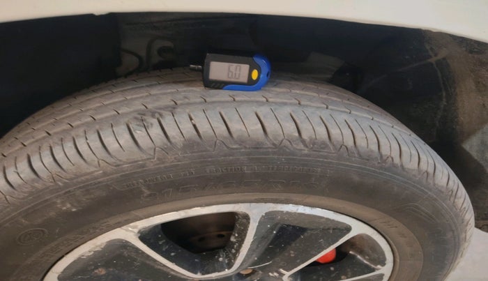 2019 Renault Duster 85 PS RXS MT DIESEL, Diesel, Manual, 1,08,162 km, tyre