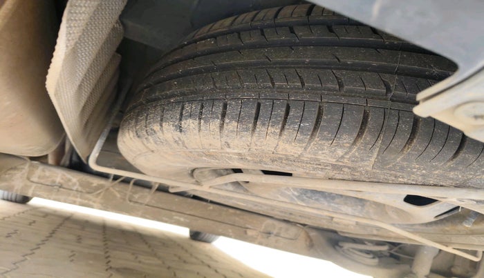 2020 Renault Duster RXZ 1.3 TURBO PETROL MT, Petrol, Manual, 97,988 km, tyre