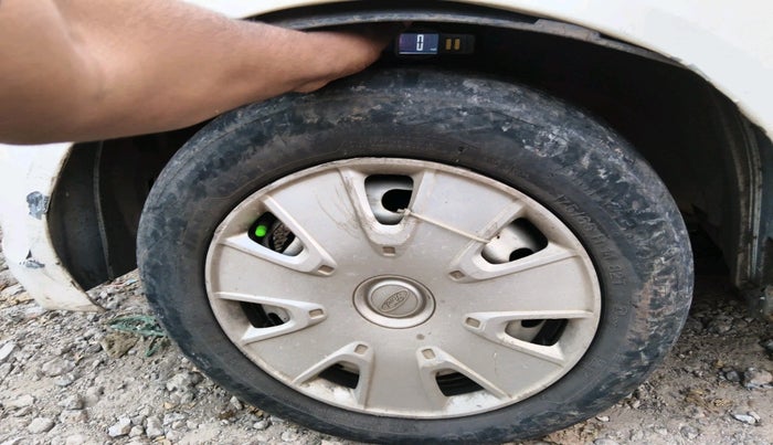 2011 Ford Figo LXI 1.2 PETROL, Petrol, Manual, 60,989 km, tyre