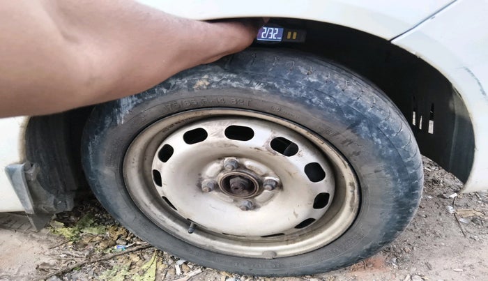 2011 Ford Figo LXI 1.2 PETROL, Petrol, Manual, 60,989 km, tyre