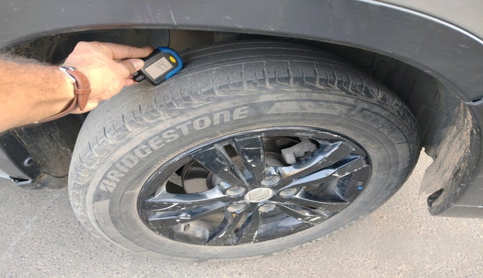 2018 Maruti Vitara Brezza VDI, Diesel, Manual, 1,07,181 km, tyre