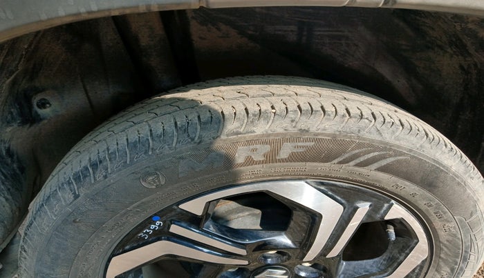 2022 Maruti BREZZA VXI SMART HYBRID, Petrol, Manual, 33,838 km, tyre