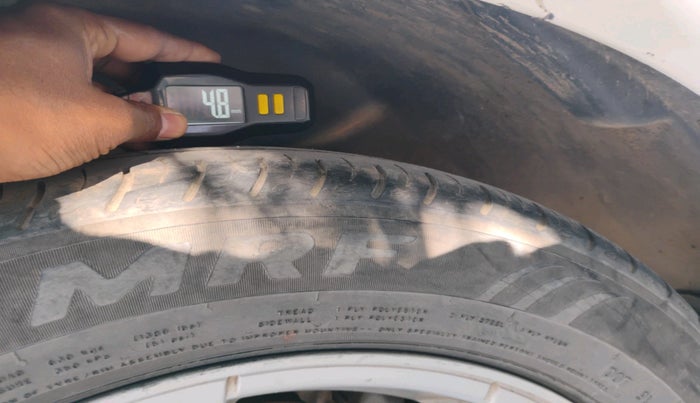 2012 Chevrolet Cruze LTZ, Diesel, Manual, 1,14,904 km, tyre