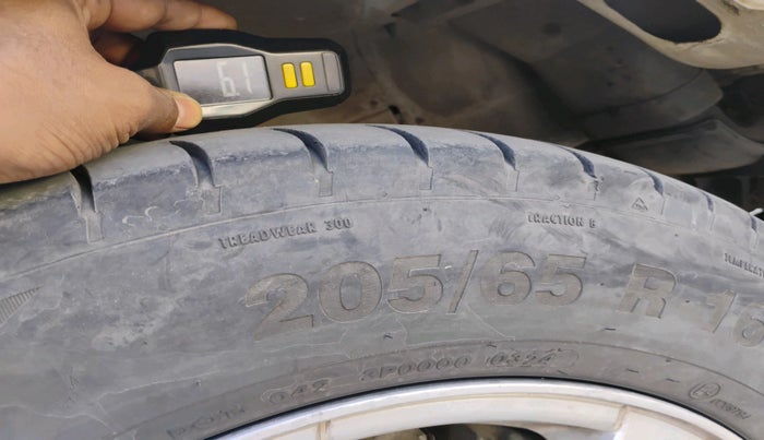 2012 Chevrolet Cruze LTZ, Diesel, Manual, 1,14,904 km, tyre